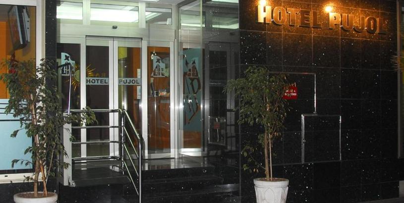 Отель Hotel Pujol