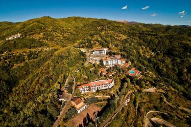 Отель Renaissance Tuscany Il Ciocco Resort & Spa