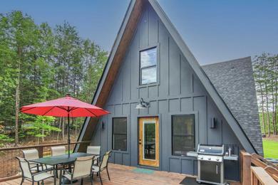 Hotel Lake Adger A-Frame Cabin with Dock, Fire Pit and Grill