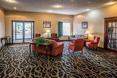 Hotel Quality Inn & Suites Mendota near I-39