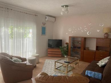 Quite beautiful apartment in the Split Neda with 4bedrooms