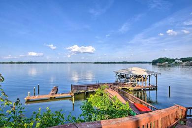 Holiday home Waterfront Weiss Lake Getaway with Dock and Patio!