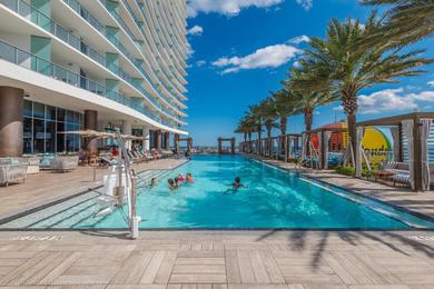 Aparthotel Private Ocean Condos at Hyde Beach Resort & Residences