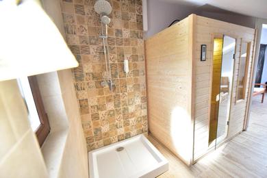 Apartments Vila Hanea & SPA piscina exterioara incalzita ,sauna, jacuzzi privat in fiecare apartament