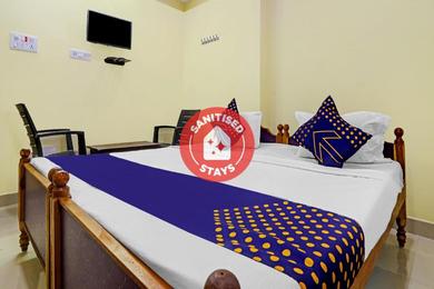 Hotel SPOT ON 73434 Sharavana Lodge