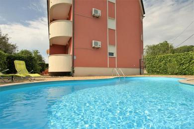 Apartments Apartment Percic with Shared Pool
