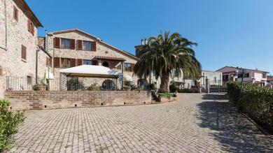 Апартаменты Borgo e Castello