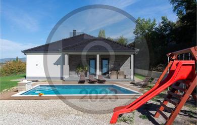  Stunning home in Caporice with Outdoor swimming pool, 3 Bedrooms and WiFi