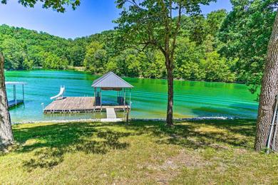 Holiday home Waterfront Lake Cottage with Dock, Gentle Slope