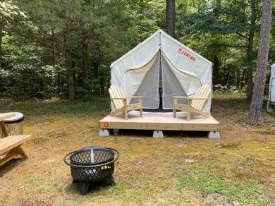 Luxury tent Tentrr State Park Site - Mississippi Wall Doxey State Park - Fresh Field D - Single Camp
