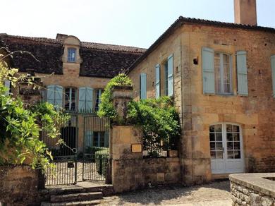 Гостевой дом Le Prieuré du Château de Biron