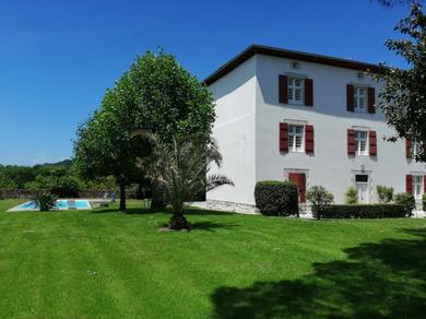 Villa Maison Luroa , "l'âme Basque au cœur Océan et Montagne"
