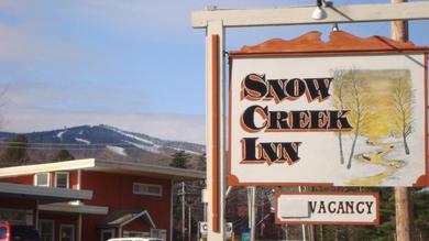 Отель Snow Creek Inn