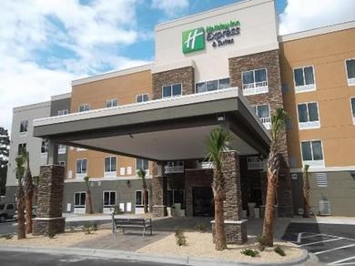 Отель Holiday Inn Express & Suites Southport - Oak Island Area, an IHG Hotel