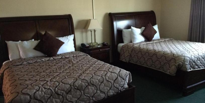 Отель Pacer Inn & Suites Motel