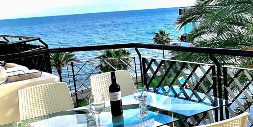 Apartments MI CAPRICHO 2F BEACHFRONT- Apartment with sea view - Costa del Sol