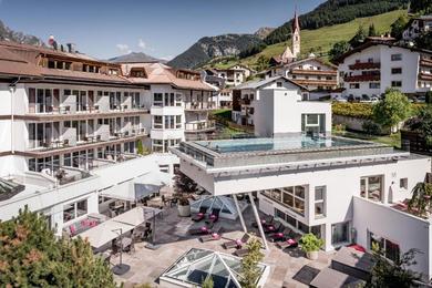 Отель Alpin Art & Spa Hotel Naudererhof Superior