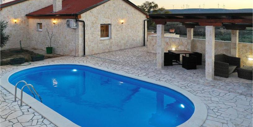 Holiday home Nice Home In Pridraga With Wifi, Outdoor Swimming Pool And Heated Swimming Pool