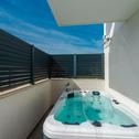 Apartments New Deluxe jacuzzi apartment Ana