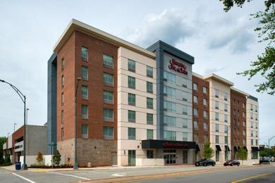 Hampton Inn & Suites Greensboro Downtown, Nc