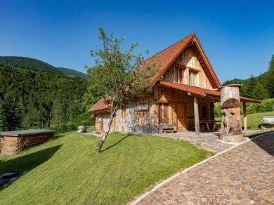 Шале Beautiful chalet in Comeglians with private terrace