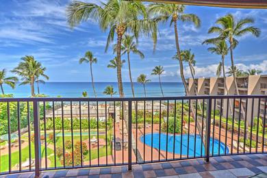 Oceanfront Lahaina Condo with Balcony and Pool Access!