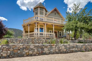 Enchanting Pine Mountain Club Home with Decks
