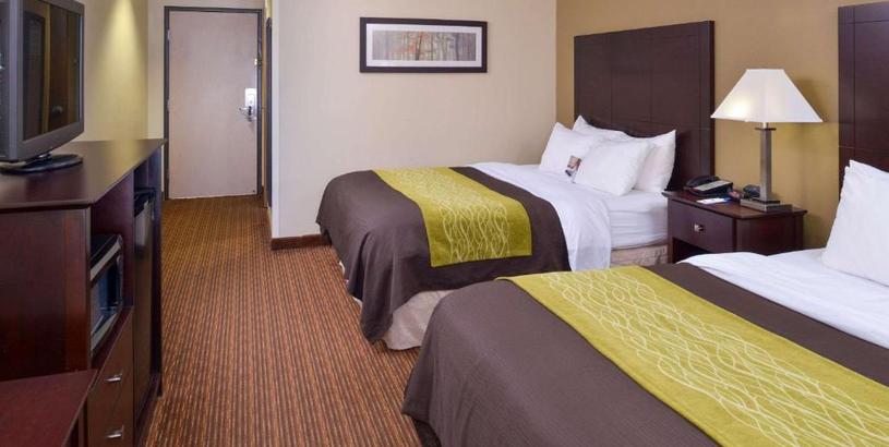 Отель Comfort Inn and Suites Joplin
