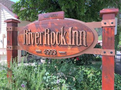 Hotel River Rock Inn