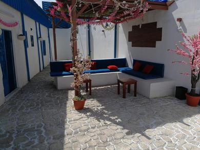Курорт استراحة البيت الأزرق بالهدا بالنظام اليوناني