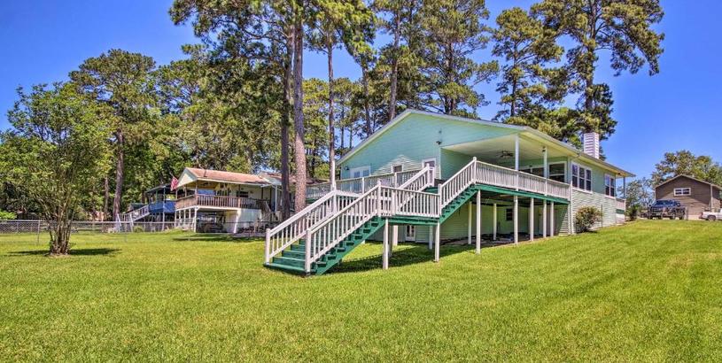Holiday home Waterfront Onalaska Retreat with Private Dock!