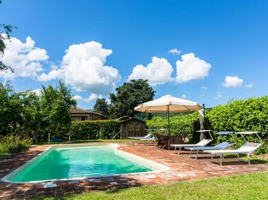 Дом отдыха Wonderful Holiday Home in Greve in Chianti with Garden