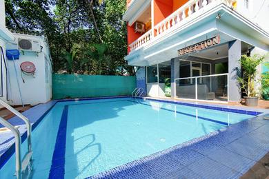 Hotel FabHotel Emaneul Beach Resort Baga