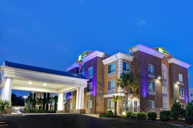 Отель Holiday Inn Express Hotel & Suites Anderson I-85 - HWY 76, Exit 19B, an IHG Hotel