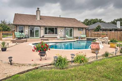 Дом отдыха Gorgeous Hutto Home with Hot Tub, Pool, and Fire Pit!