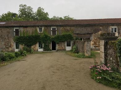 Holiday home Ferme Gite Equestre En Charente