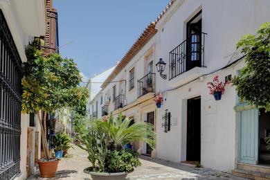 Дом отдыха Unique Andalusian Townhouse next to Beach