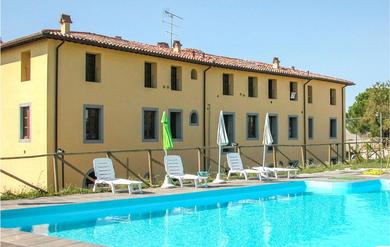 Апартаменты Nice apartment in Pieve di Santa Luce with Outdoor swimming pool, 1 Bedrooms and WiFi