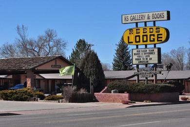 Отель Reeds Lodge