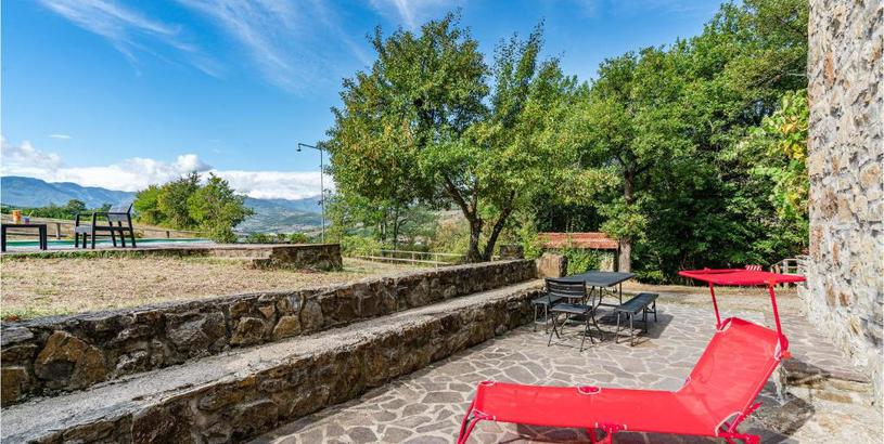 Дом отдыха Awesome home in Castel di Casio with Outdoor swimming pool, WiFi and 5 Bedrooms