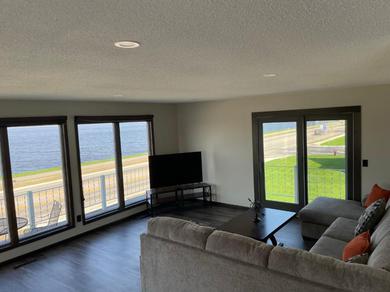 Holiday home 3 Bedroom Condo with Lake Pepin views with access to shared outdoor pool