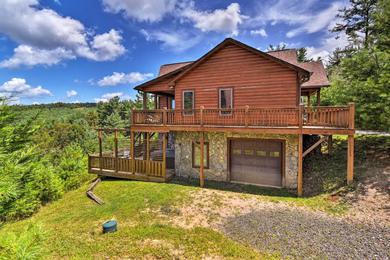 Holiday home Fleetwood Cabin with Hot Tub Near Blue Ridge Pkwy!