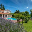 Holiday home Amazing Home In Snasici With 4 Bedrooms, Wifi And Outdoor Swimming Pool