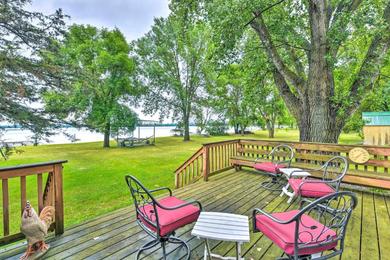 Holiday home Lakefront Spicer Cabin with Dock and 2 Kayaks!