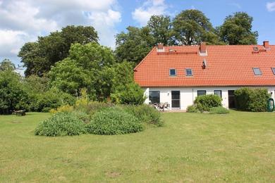 Апартаменты Natur und Erholung in Mecklenburg in einer modern renovierten Wohnung mit Terrasse und Garten