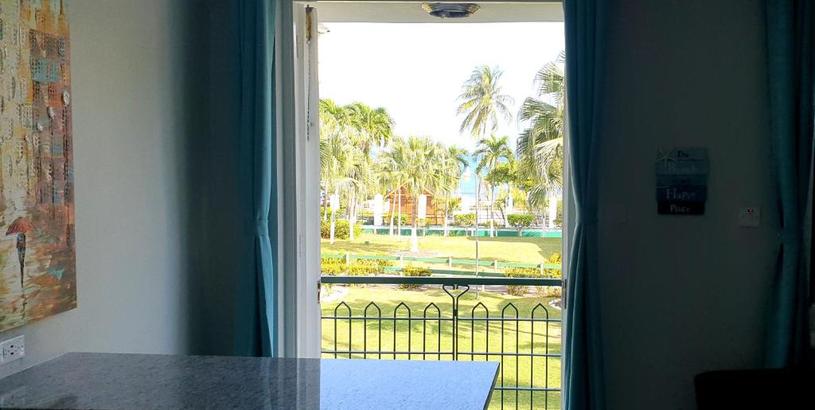 Aparthotel Beach One Bedroom Suite A17