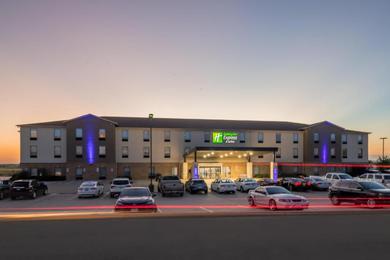 Отель Holiday Inn Express & Suites N Waco Area - West, an IHG Hotel