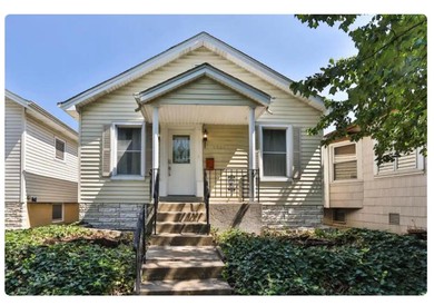 Cozy two bed one bath STL City charmer