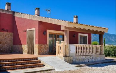 Holiday home Awesome home in Caravaca de la Cruz with Outdoor swimming pool and 1 Bedrooms