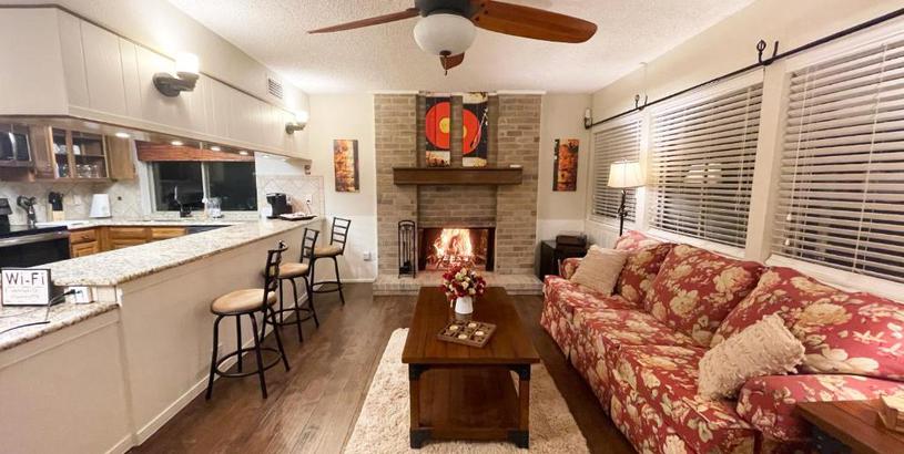 Holiday home Cozy Paradise with Hot Tub, Game Room & King Beds!